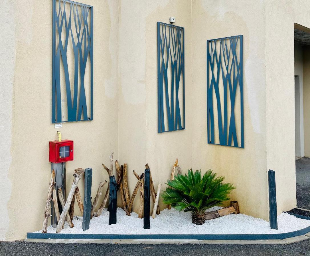 Ibis Cannes Mouans Sartoux Piscine Parking Gratuit Mouans-Sartoux Exterior foto