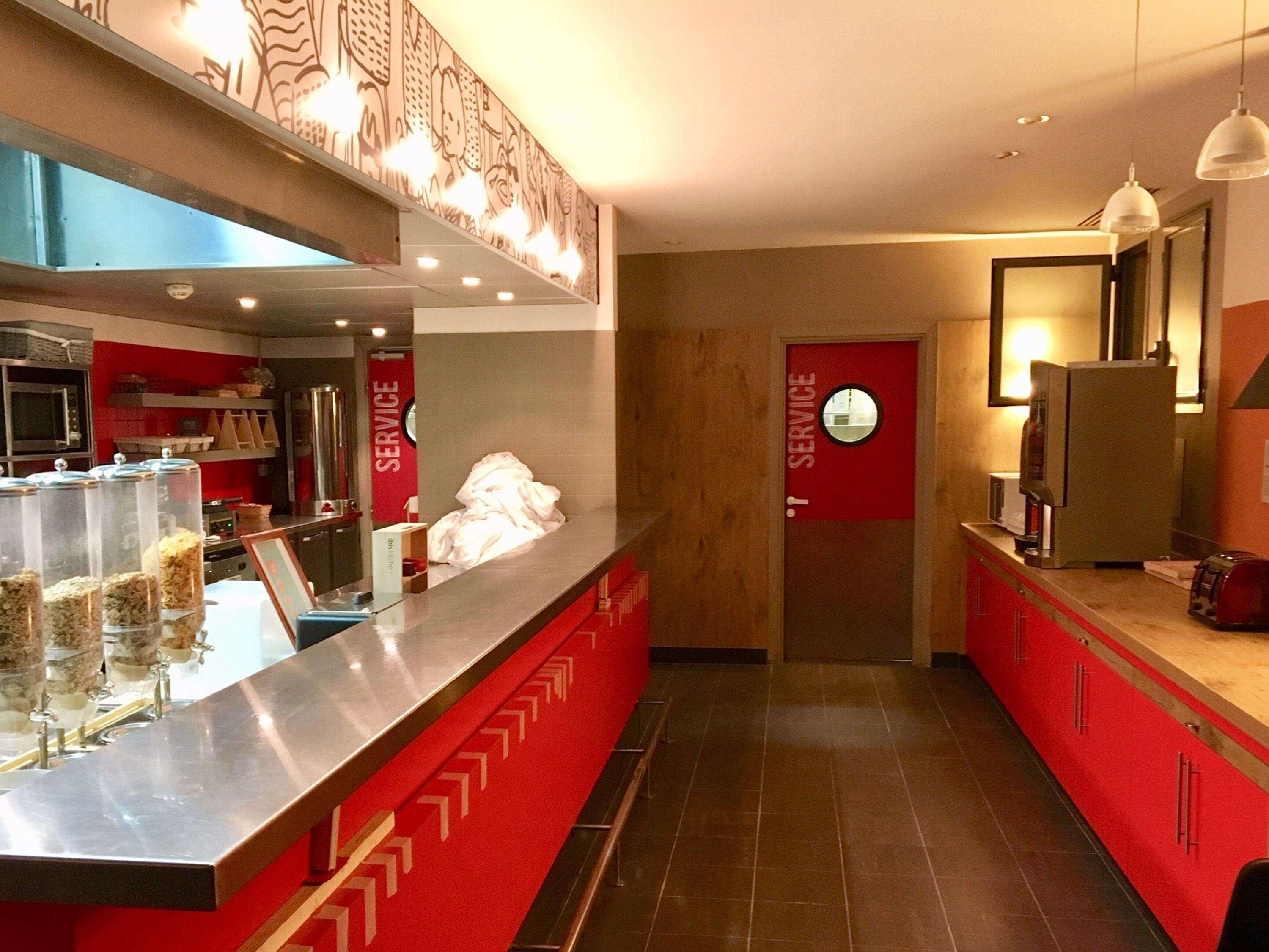 Ibis Cannes Mouans Sartoux Piscine Parking Gratuit Mouans-Sartoux Exterior foto