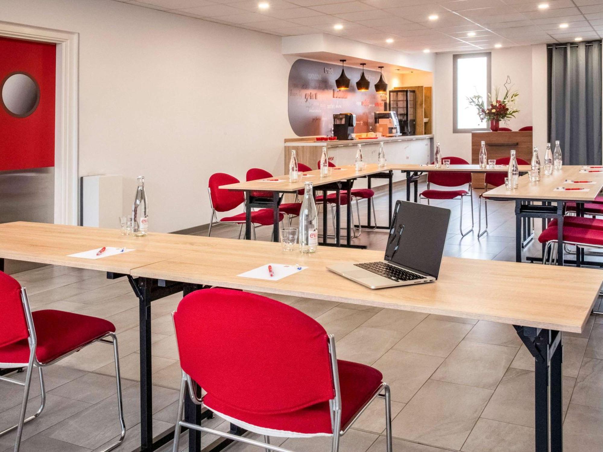 Ibis Cannes Mouans Sartoux Piscine Parking Gratuit Mouans-Sartoux Exterior foto