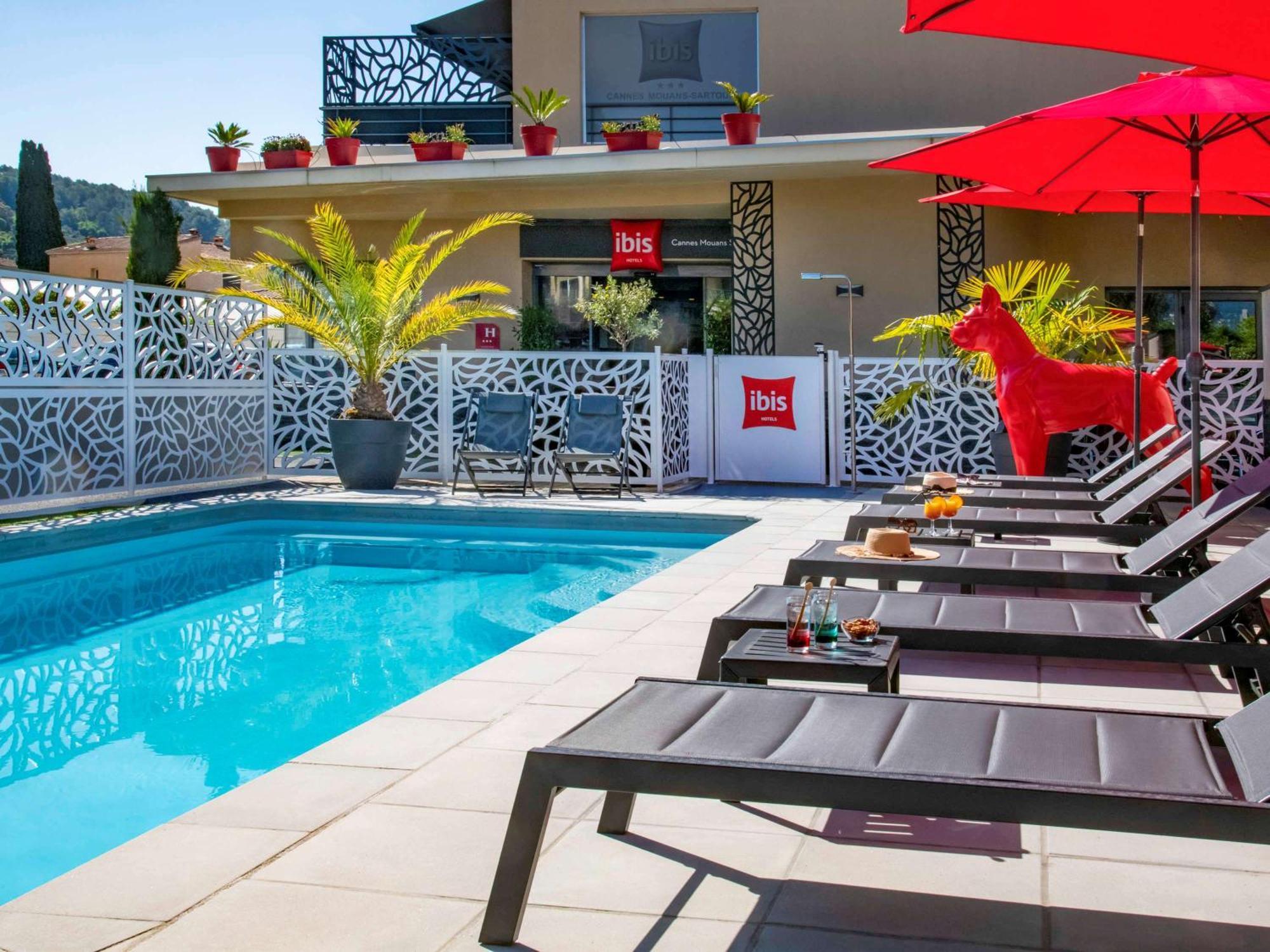 Ibis Cannes Mouans Sartoux Piscine Parking Gratuit Mouans-Sartoux Exterior foto